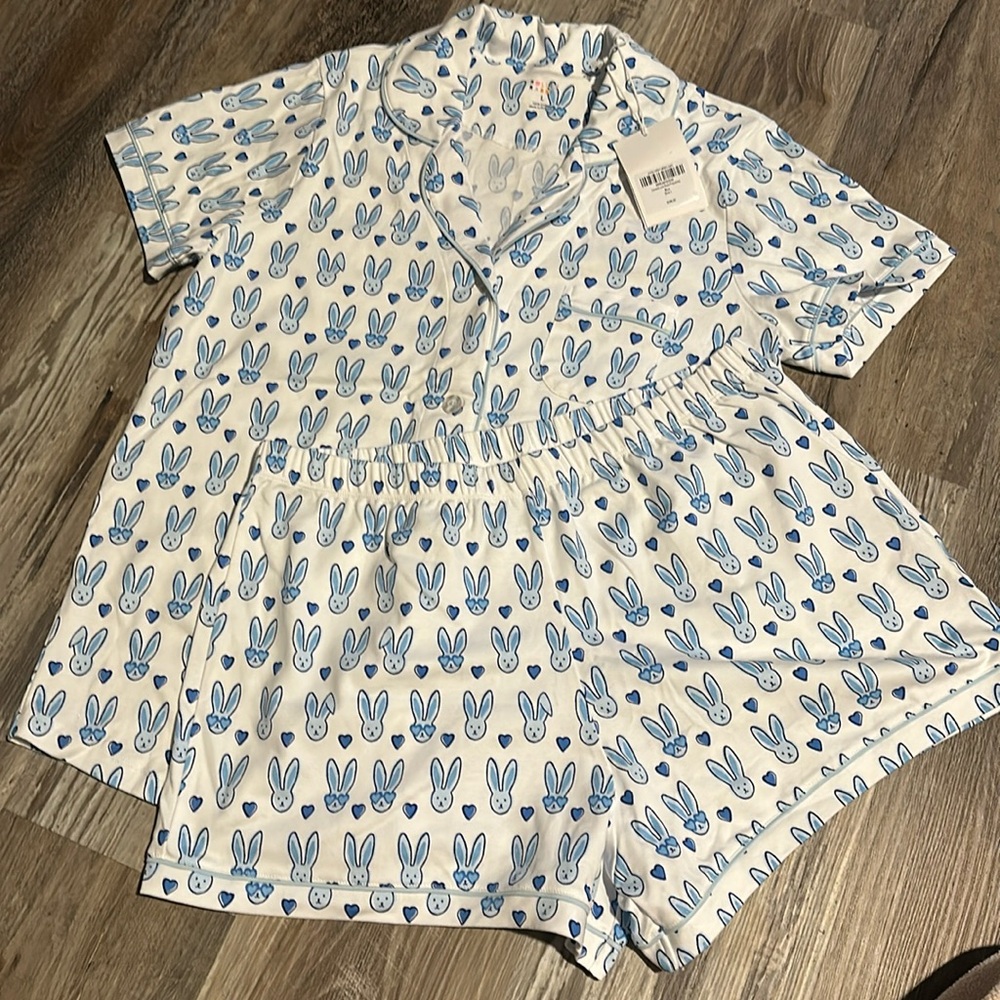 Roller Rabbit blue bunny heart short set size Large.